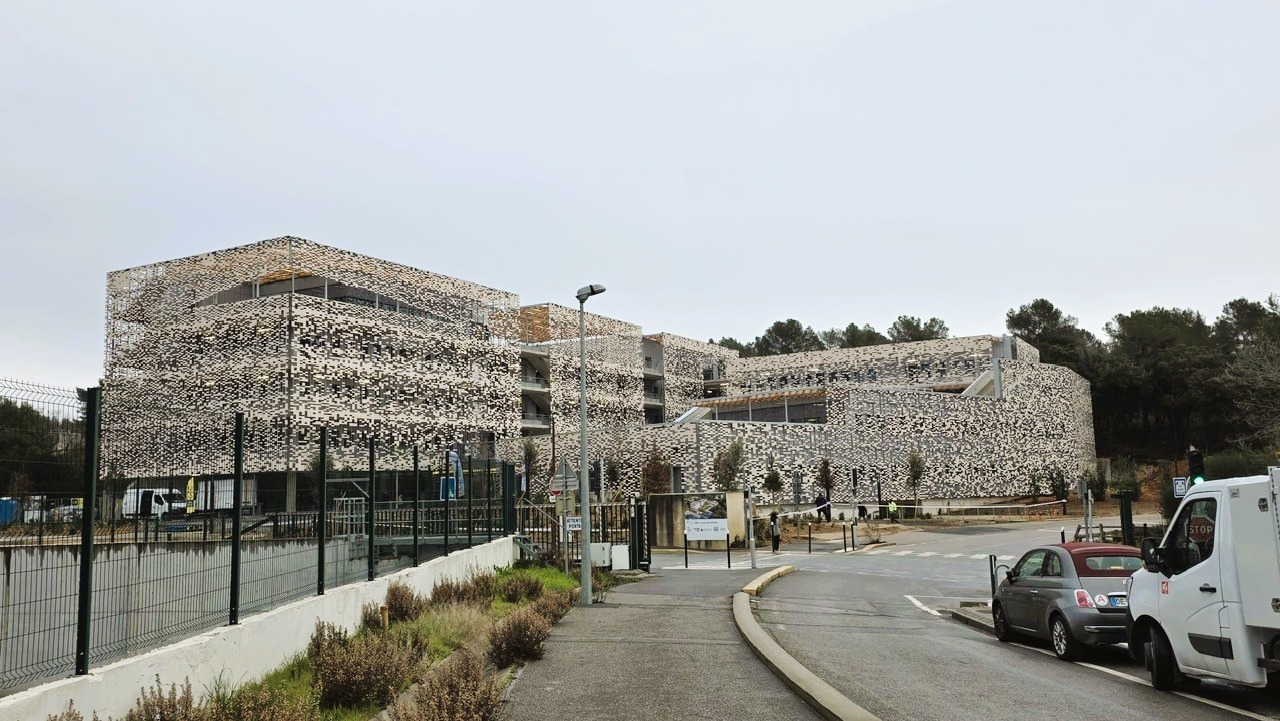 12- POLE INNOVATION - BIOT